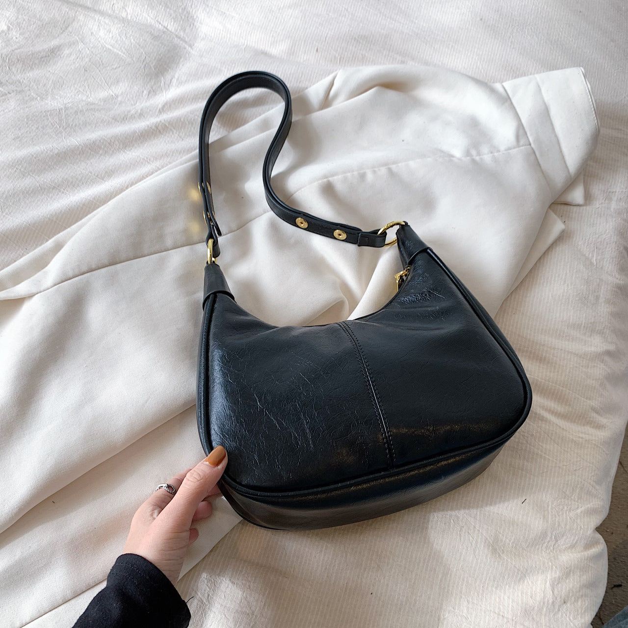 Underarm Crossboby Bag