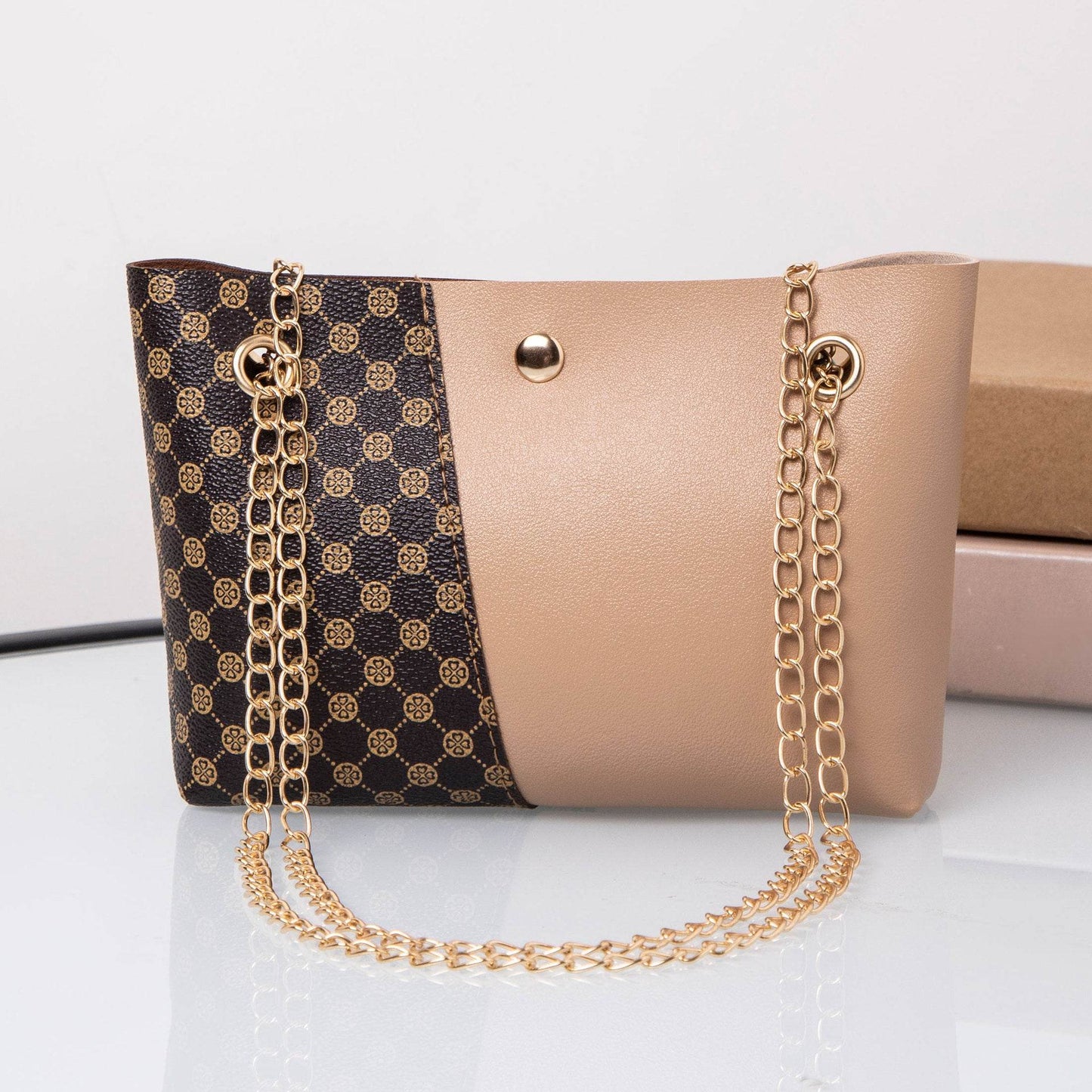 Dotted Prints Chain Shoulder Messenger Bag - Norteast.style