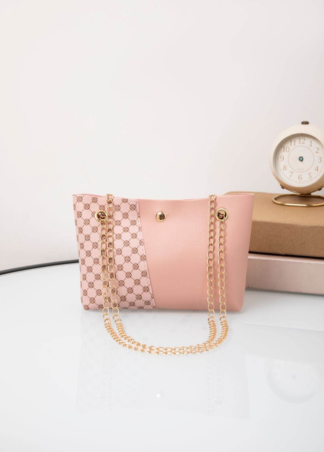 Dotted Prints Chain Shoulder Messenger Bag - Norteast.style
