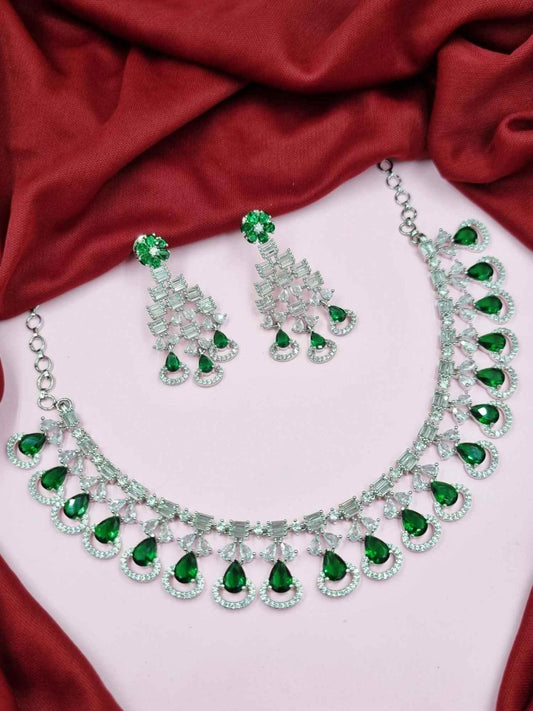 Glamorous White Rodium Polish Necklace Set - My Store