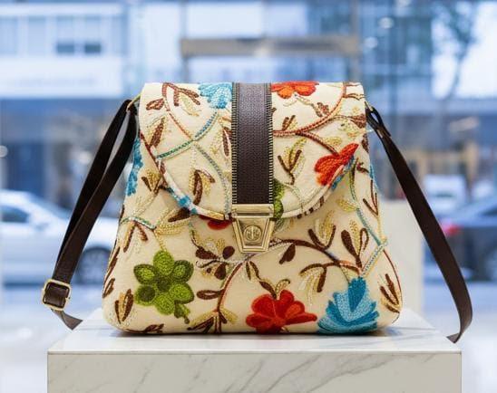 kasmir-floral-sling-bag-4483091 - saffron-silk-foj6c