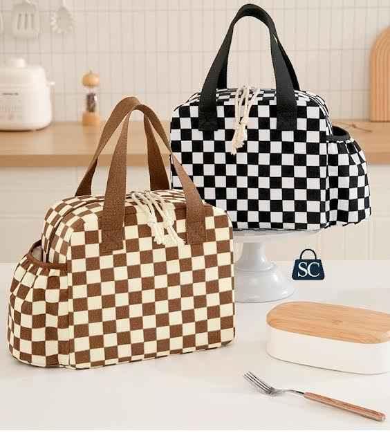 retro-checkerboard-insulated-lunch-bag-5581262 - saffron-silk-foj6c